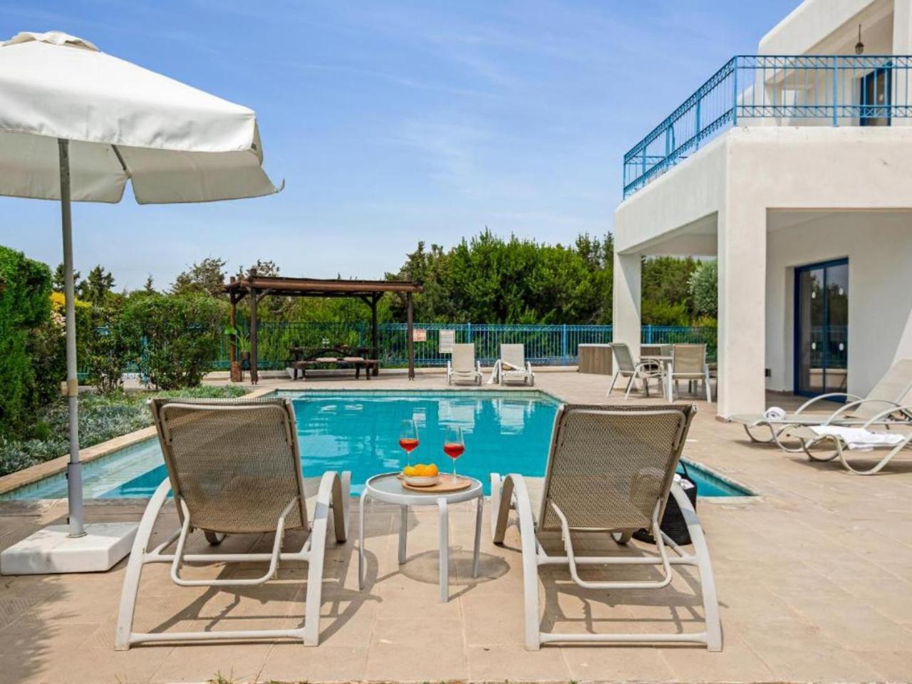 Azzurro Holiday Villas Peyia Exterior photo